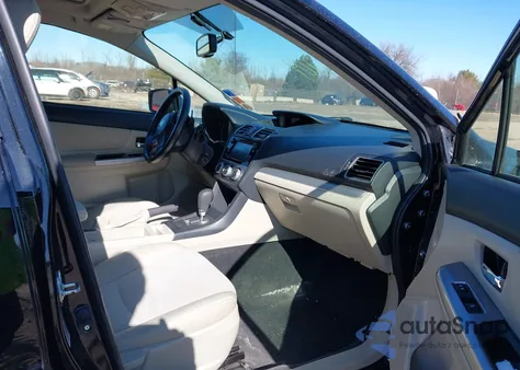 2015 Subaru Xv Crosstrek 2.0I Premium z USA, uszkodzony, nr VIN JF2GPADC2F8264501